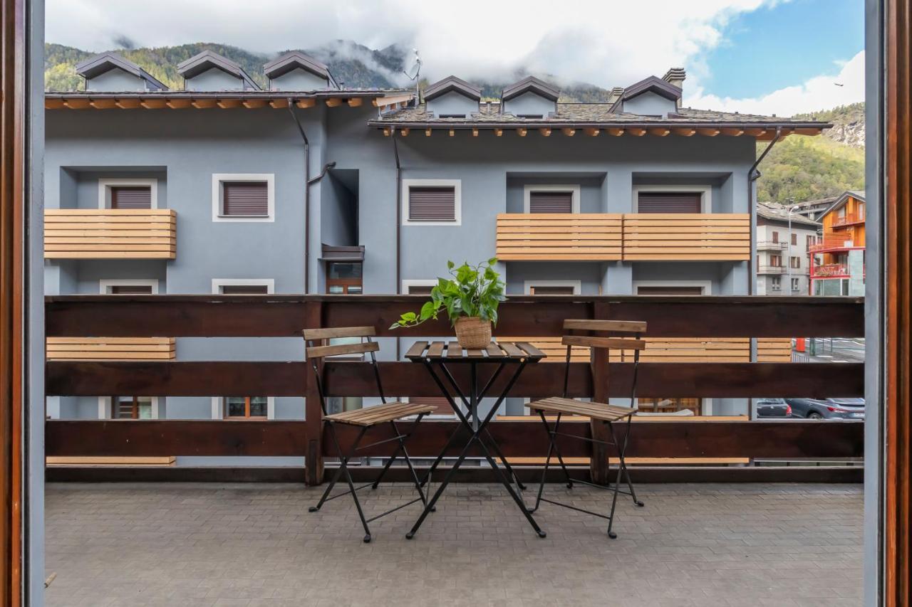 Ihost Flat - Valmalenco Centro Apartment คีเอซา อิน วัลมาเลนโก ภายนอก รูปภาพ